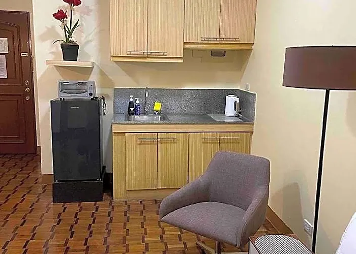 Serene 1 Bedroom Across Greenbelt 5 4* Manila